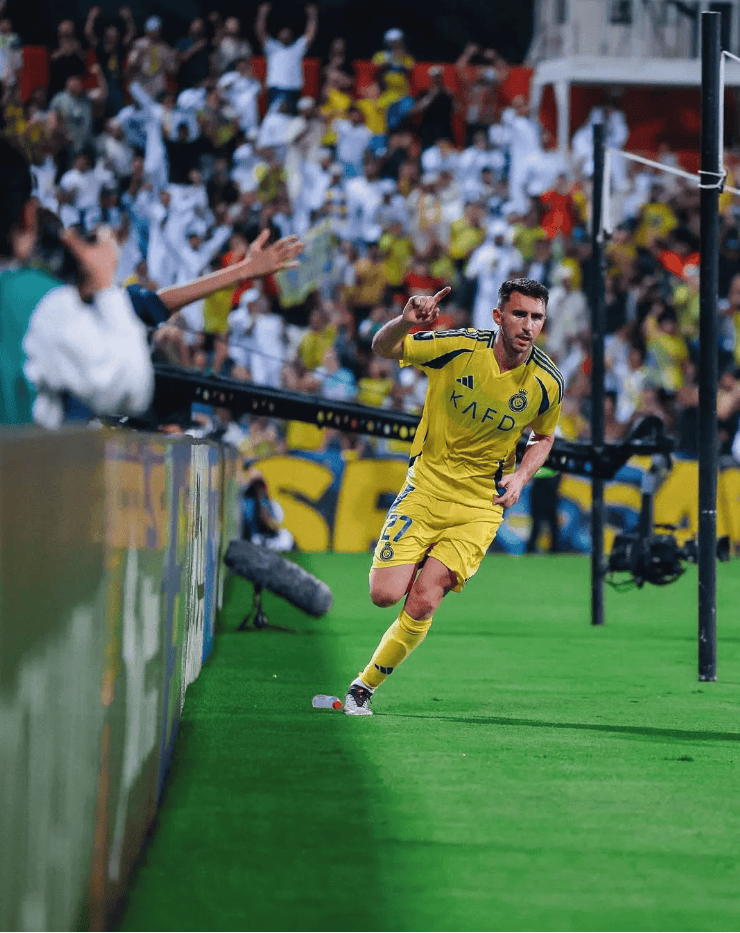 包含意甲转会期再迎强敌，毕尔巴鄂临场应变，主帅态度——悬念犹存，阵容厚度经受考验的词条-尊龙平台