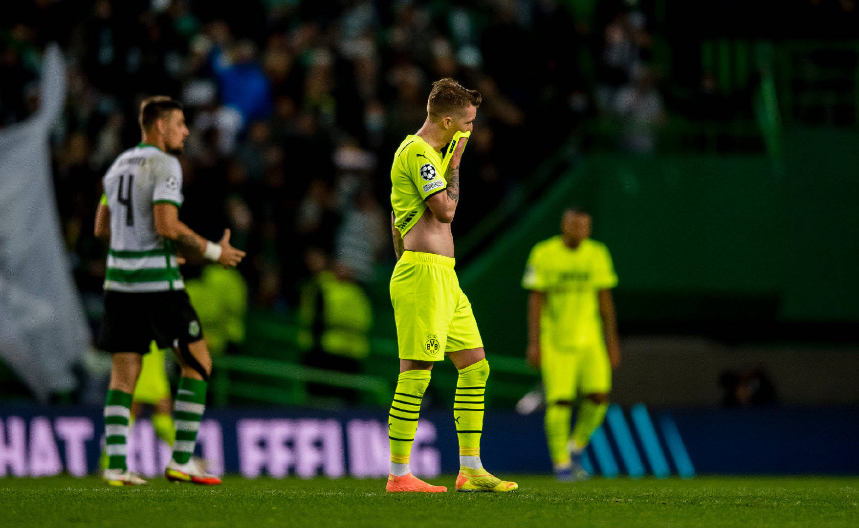 赛后突围战来临，阿贾克斯围绕德甲防线松动，悬念犹存，赛程密集仍需轮换(阿贾克斯赛程表)-尊龙平台