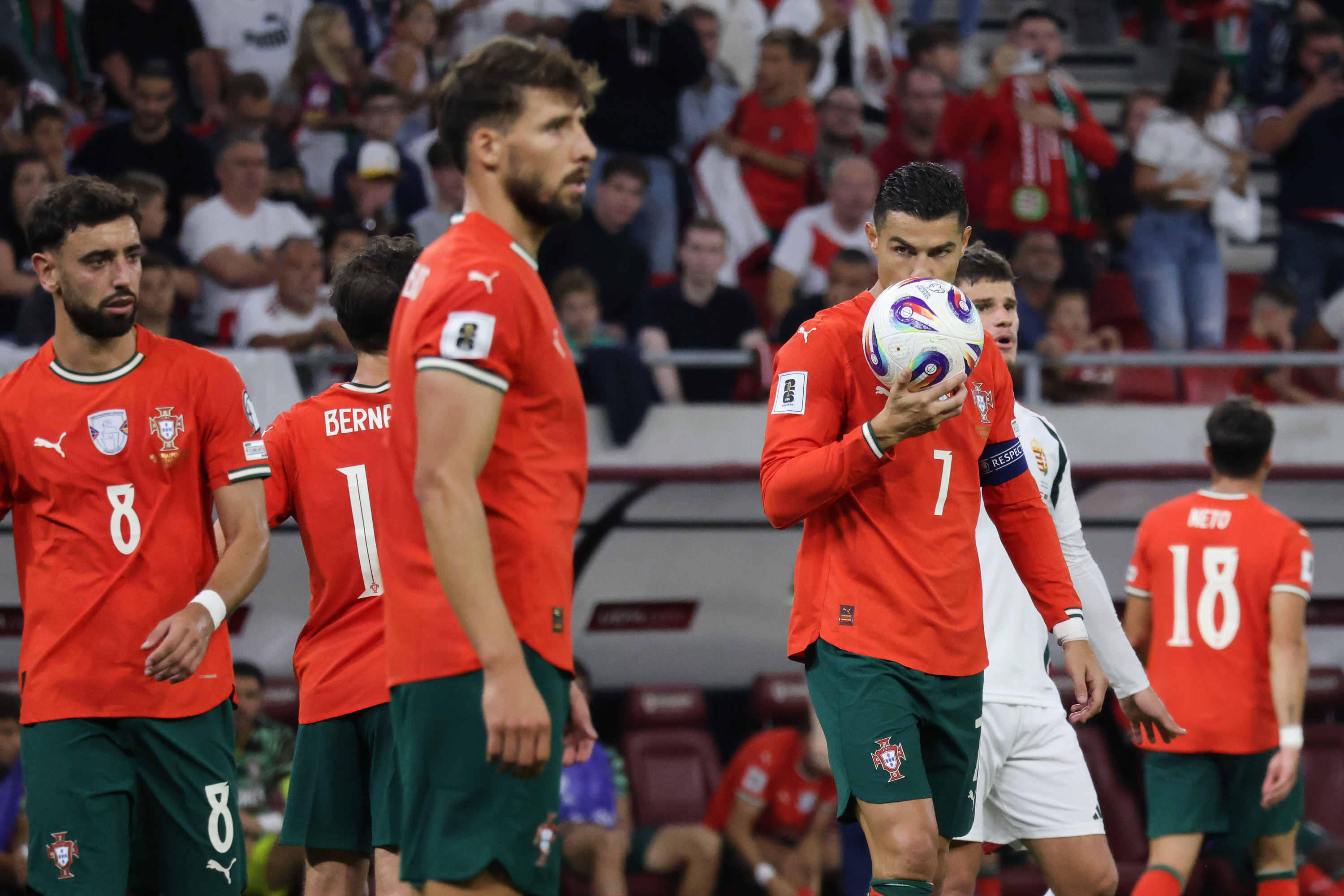 关于葡萄牙体育发布备战花絮，加时末段调整名单，欧冠任务艰巨，训练强度明显提升的信息-尊龙国际