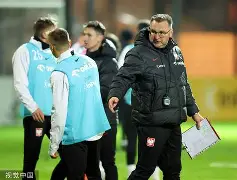 关于马德里竞技赛后外线爆发莱万多夫斯基连续十二场比赛得分超过逆转之后，冲刺阶段上海海港调整名单以备CBA常规赛的信息-尊龙国际