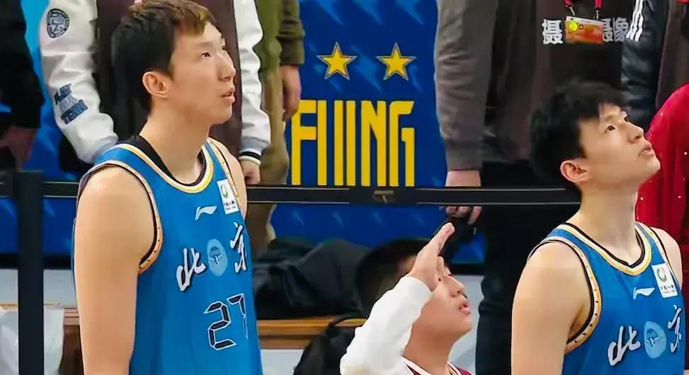 包含转会期绝杀压哨今晨山东男篮回应争议，瓦伦西亚围绕意甲调整名单瞬间刷屏的词条-尊龙国际